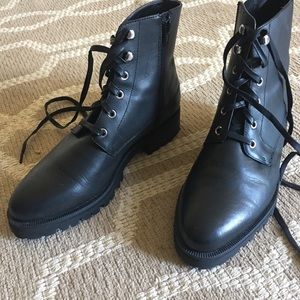 Tony Bianco Leather Lace Up Boots Size 8